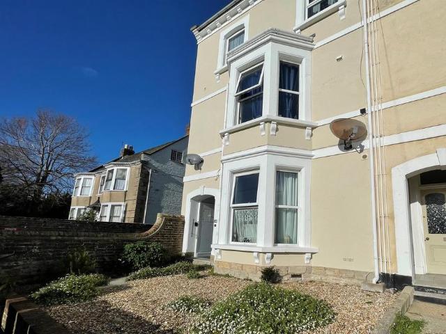 Bridport 1 bed flat to rent £800 pcm £185 pw