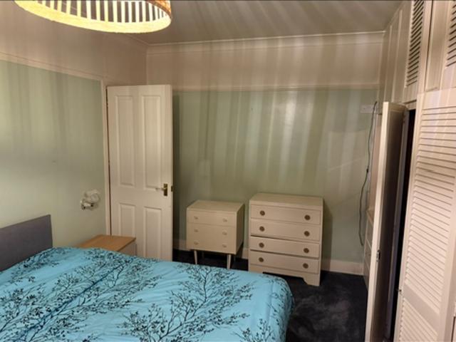 Bridport Avenue, Romford RM7 1 bed in a house share to rent £850 pcm £196 pw