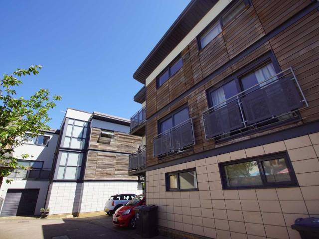 Bridwell Mews, Railway Street, Hertford, Hertfordshire SG14, 3 bed detached house to rent, £2,000 pcm | PrimeLocation