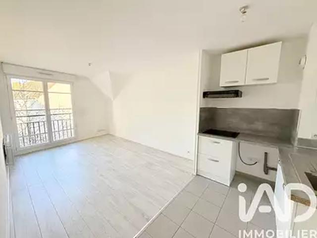 Brie Comte Robert 77170 Achat / Vente appartement 3 pièces t3 au dernier étage parking