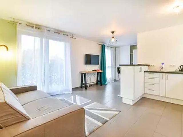 Brie Comte Robert 77170 Location appartement 1 pièce t1 cave parking