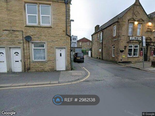 Briercliffe Road, Burnley BB10, 2 bed flat to rent, £575 pcm | PrimeLocation