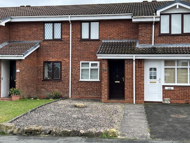BRIERLEY HILL Brompton Drive 2 bed flat to rent £825 pcm £190 pw