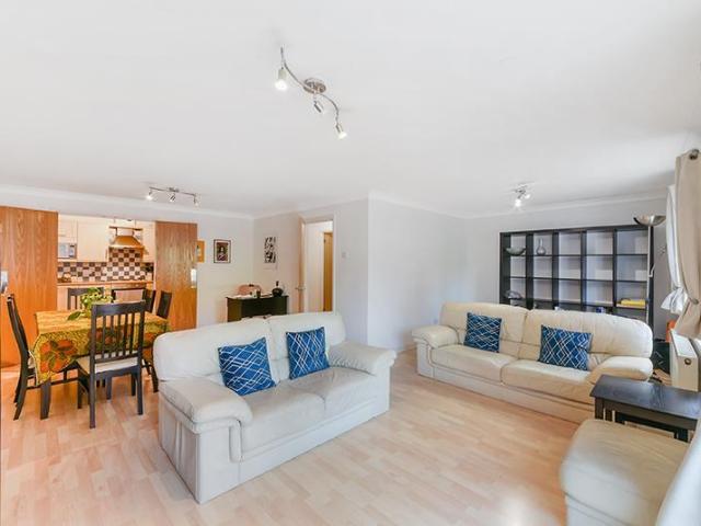 Brigantine Court, Spert Street. 2 bed flat to rent £2,496 pcm £576 pw