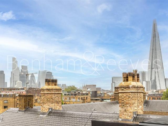 Brigade Mews, London, SE1 2 bed apartment to rent £4,000 pcm £923 pw
