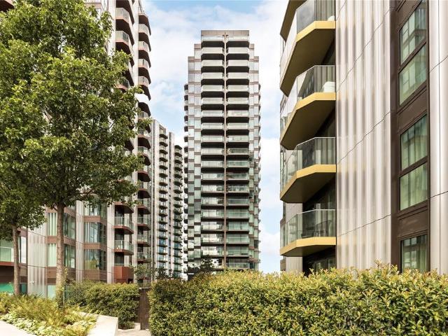 Brigadier Walk, Royal Arsenal. 2 bed apartment to rent £2,800 pcm £646 pw