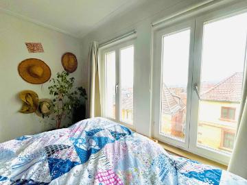 Bright 3.5 room apartment in listed building, great location, 2 balconies and spectacular city views min. 1 year lease, Stuttgart Amsterdam Apartments for Rent