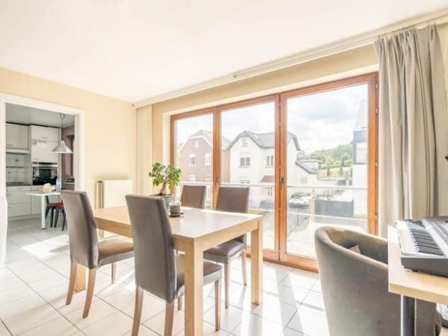 Bright 3 bedroom apartment with an EPC rating of B