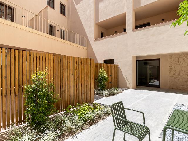 Bright 3 bedroom apartment in the Gothic Quarter