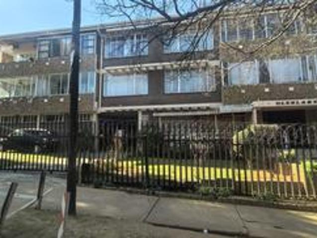 bright 3 bedroom florida flat with w.