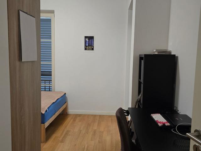 Bright 3 Room Apartment with Balcony in Berlin Mitte, Berlin Amsterdam Apartments for Rent