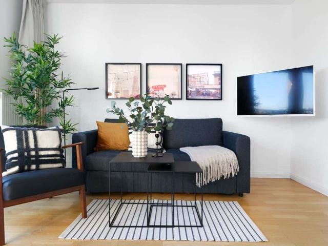 Bright 3 room Apartment with sunny balcony