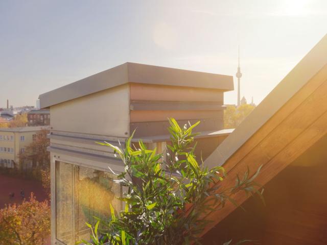 Bright 3 room Apartment with sunny balcony, Berlin Amsterdam Apartments for Rent