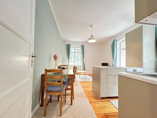 Bright 3 room apartment, Berlin Amsterdam Apartments for Rent