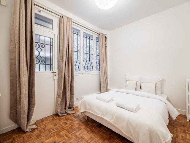 Bright 3BR Apartment near Parc Monceau