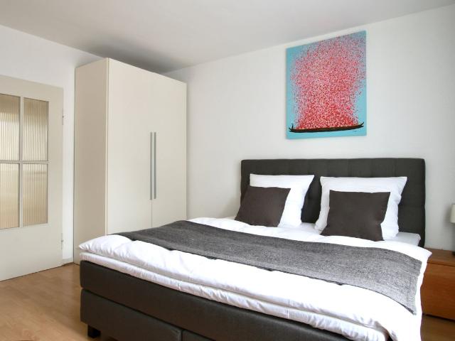 Bright 1 bdr apartment with balcony in Cologne Ehrenfeld, Koln Amsterdam Apartments for Rent