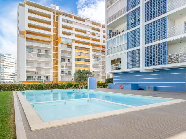 Bright 1 BDR Flat W/ Pool & Balcony