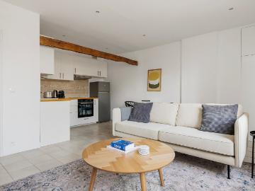 Bright 1 Bedroom Oasis in Paris, Paris Amsterdam Apartments for Rent