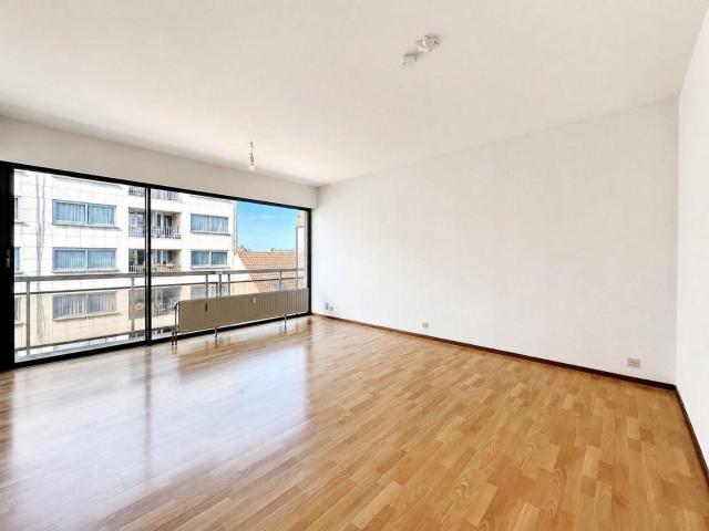 Bright 1 bedroom apartment with a terrace!