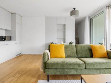 Bright 1 Bedroom Furnished Apartment in Seebach, Zurich Amsterdam Apartments for Rent