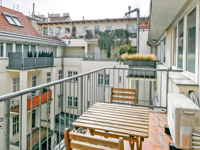 Bright 1 bedroom flat in the Mariahilf district