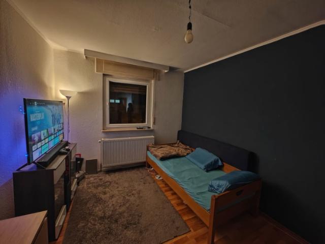Bright 1 Room Apartment with Separate Kitchen & Bathroom in Frankfurt Rödelheim