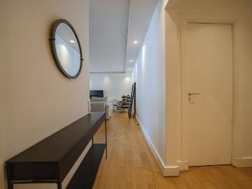Bright 1BR Apartment with Parking in Neuilly sur Seine