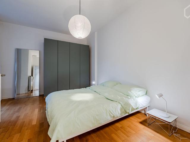 Bright 2 Bedroom Apartment with Balcony and Views of Zionskirchplatz | Berlin Mitte, Berlin Amsterdam Apartments for Rent