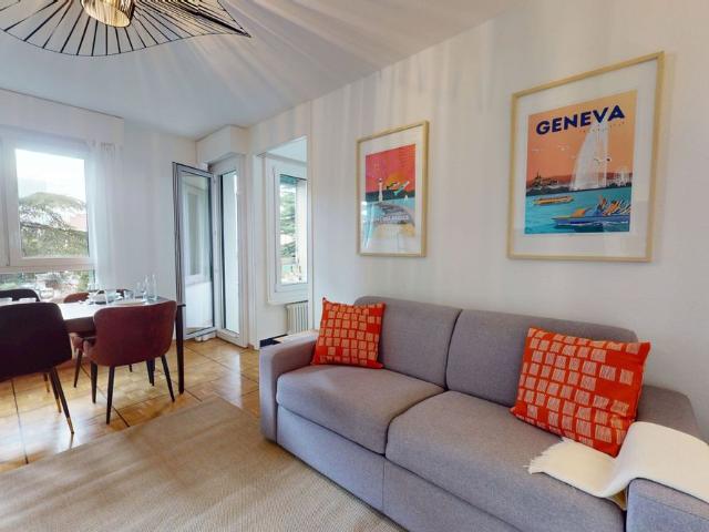 Bright 2 Bedroom Apartment with Balcony – Residential Servette District