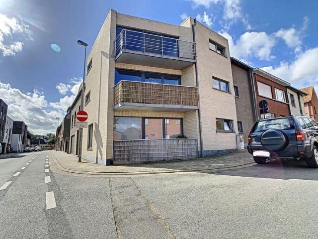 Bright 2 bedroom apartment with terrace