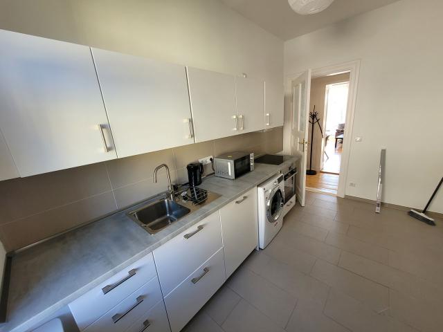 Bright 2 Bedroom Apartment, Berlin Amsterdam Apartments for Rent