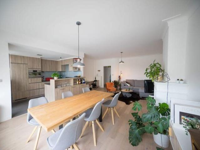 Bright 2 bedroom apartment in Berchem