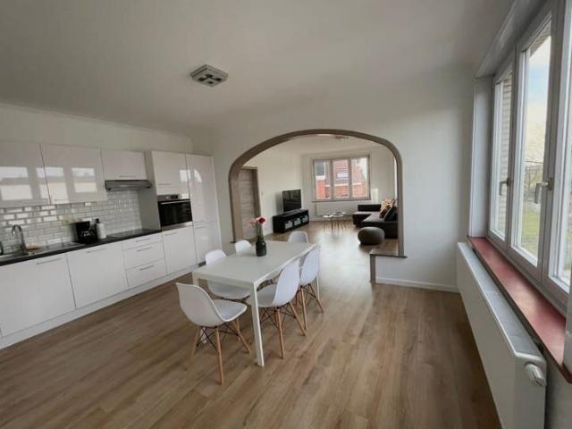 Bright 2 bedroom apartment in Hal