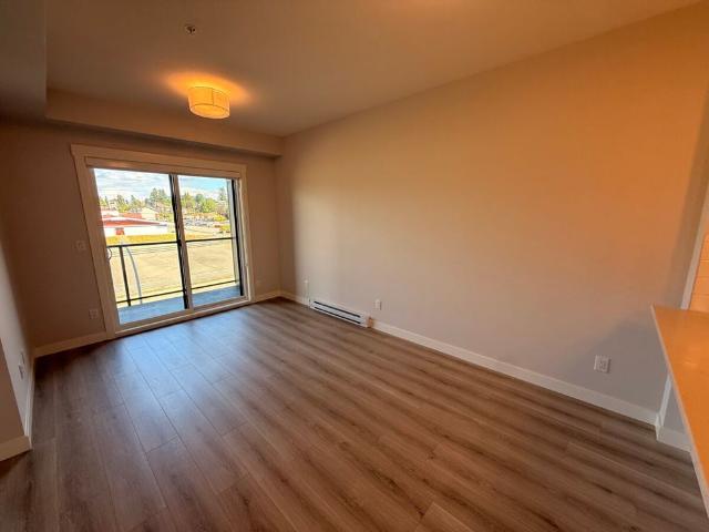 Bright 2 Bedroom Condo in Mission
