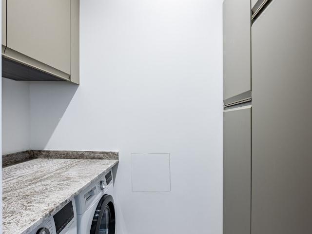 Bright 2 bedroom Duplex in the heart of the Marais, Paris Amsterdam Apartments for Rent