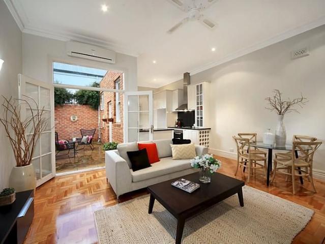 Bright 2 Bedroom Furnished Home