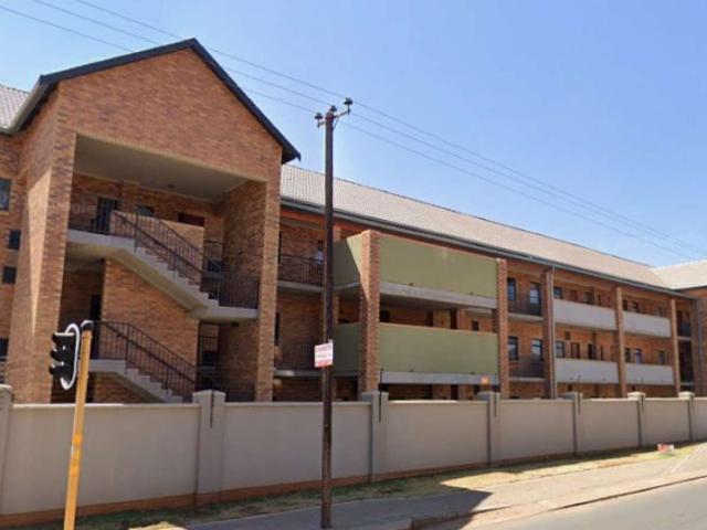 Bright 2 Bedroom Flat in Secure Montana Complex