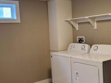 Bright 2 Bedroom Suite in Glenmore – Available August 15 or September 1 – $1,550/Month