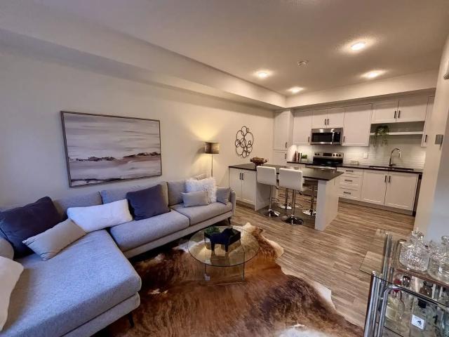 Bright 2 Bedroom Townhouse with A/C + Finished Basement in Walden — 2 Bedrooms+ Den Townhouse