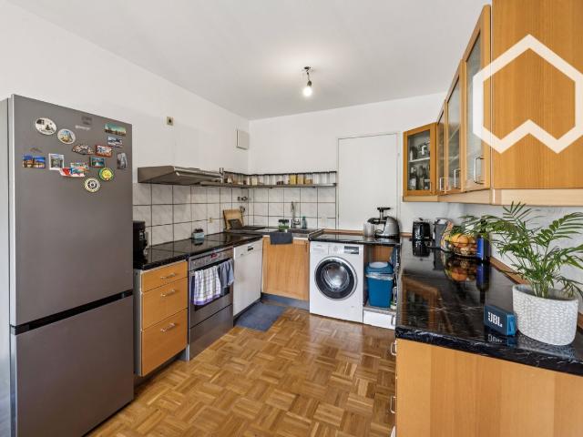 Bright 2 room apartment with garden & loggia in Düsseldorf Hassels, Dusseldorf Amsterdam Apartments for Rent