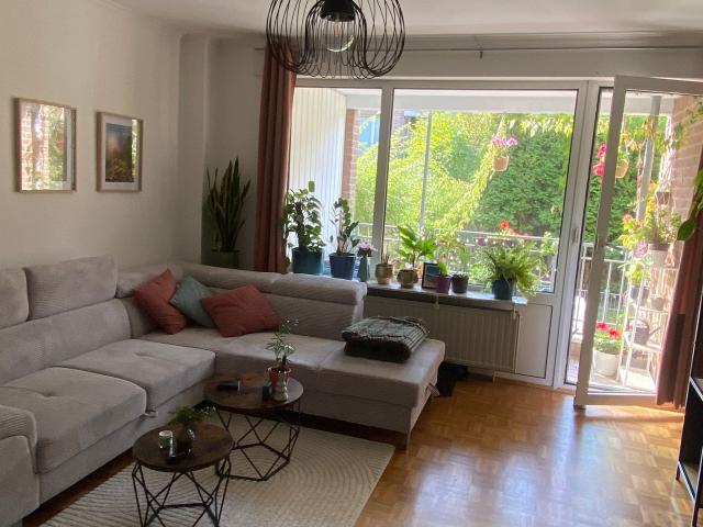 Bright 2 room apartment with garden & loggia in Düsseldorf Hassels, Dusseldorf Amsterdam Apartments for Rent