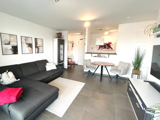 Bright 2 room apartment with 14.6 sqm south facing balcony on the 4th floor – Berg am Laim for temporary rent 25.09.26 19.11.26