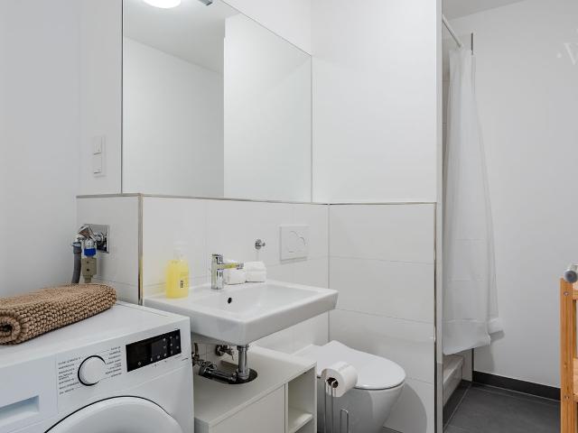 Bright 2 Room Apartment at Tegeler Hafen, Berlin Amsterdam Apartments for Rent