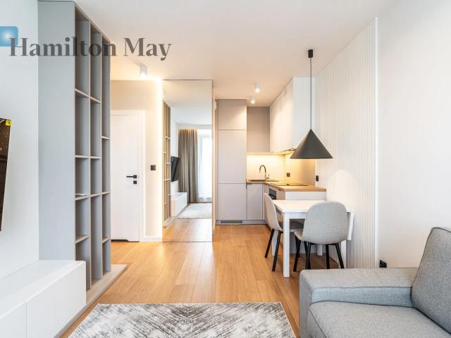 Bright 2 room apartment in a high standard with a balcony