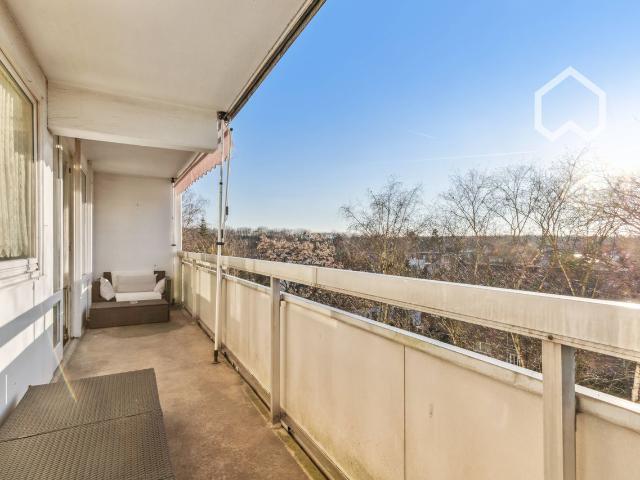 Bright 2 room apartment in Cologne Rodenkirchen, Koln Amsterdam Apartments for Rent
