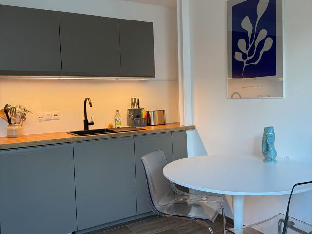 Bright 2 room apartment in Osnabrück Haste, Osnabruck Amsterdam Apartments for Rent