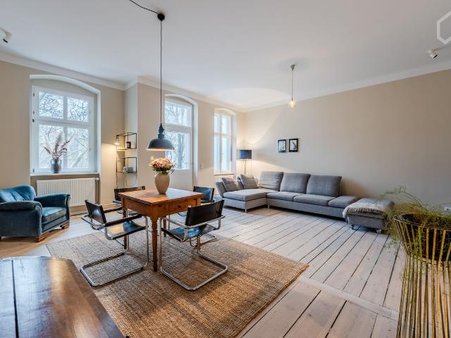 Bright 2 Room Berlin Apartment: Renovated, Spacious, with Balcony & Prime Location INSIDE THE RING BERLIN, Berlin Amsterdam Apartments for Rent