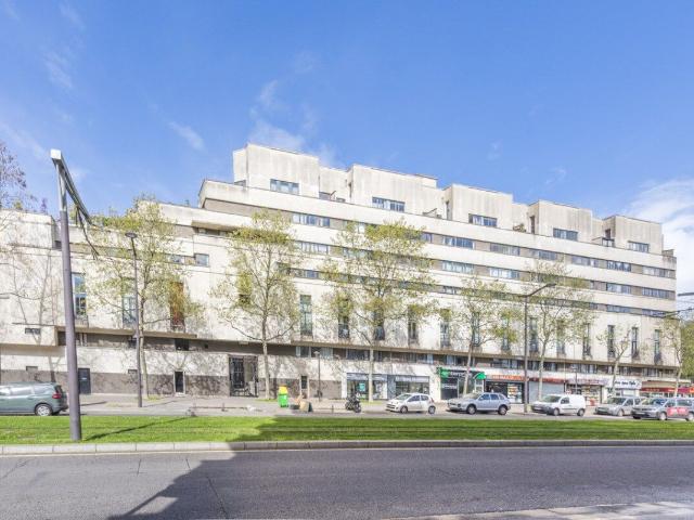 Bright 2BR Apartment with AC near Porte de Versailles