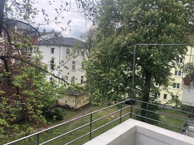 Bright 2room apartment in perfect location+Berger Str. +Konstabler Wache+Shoppingstreet Zeil+, Frankfurt Amsterdam Apartments for Rent