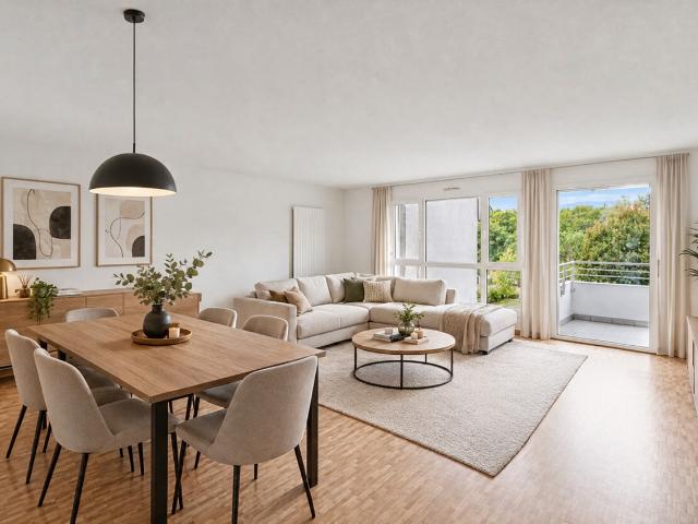 Bright 4.5 mit Terrasse, Keller und Innenparkplatz mit Steckdose
